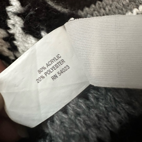 OLD NAVY Pom Pom Thick Sweater Neck Warmer Wrap Black White Sequin 72x7 Inches - Picture 3 of 6